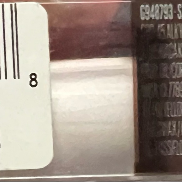 Assorted Makeup Collection - Picture 12 of 13